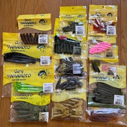 Gary Yamamoto Grub-type 14-pack Worm Set - Thumbnail 1
