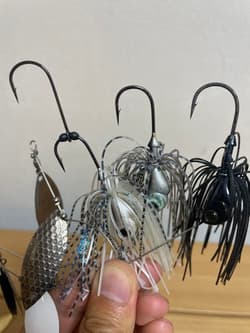 D Zone Spinnerbait Red Skirt Bait Burbless Used Fishing Lure - Thumbnail 3