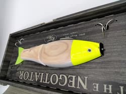 LIMITED Roman Made Negotiator from Japan Glide wood swimbait rare lure NIP HTF 6 - Thumbnail 9