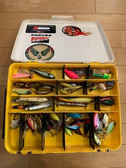 Black Bass Lure Set with Versus Box, Hard & Soft Baits, Spinners, Baits - Thumbnail 1