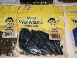 15-bag set of Gary Yamamoto creature baits, craw-type worms, and grub-type - Thumbnail 14