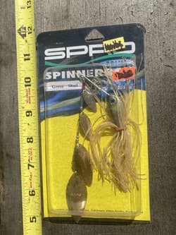 TUFF FIND VINTAGE SPRO 4 BLADE SPINNERBAIT FISHING LURES Discontinued NOS 3/8 OZ - Thumbnail 1