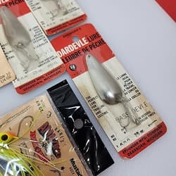 Fishing Lure Lot Vintage Mepps Comet Dardevle Spoon Jigs Jerkbait Spinnerbait - Thumbnail 11