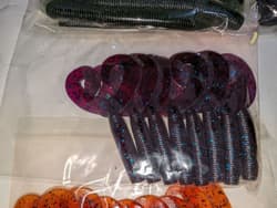 15-bag set of Gary Yamamoto creature baits, craw-type worms, and grub-type - Thumbnail 4