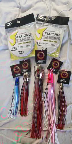 Set of 5 Red Eye Trolling Lures and Daiwa Flourocarbon 150lb Leader Fishing Line - Thumbnail 1