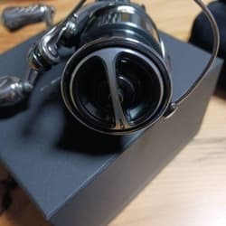 Shimano Stella C3000SDHHG Spinning Reel Japan Pickup Case Included - Thumbnail 4