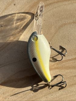 Strike King Deep Dive Crank Baits 2-1/2 “ various colors an depths Lot of 5  - Thumbnail 9