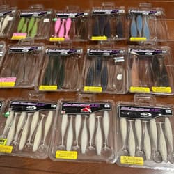 items availableWorm lures, Gary Yamamoto, OSP, , and other sets. - Thumbnail 2