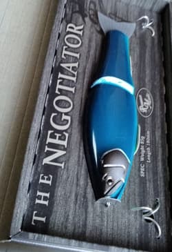 LIMITED Roman Made Negotiator from Japan Glide wood swimbait rare lure NIP HTF 9 - Thumbnail 6