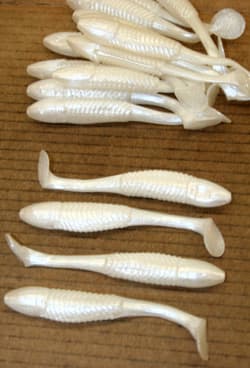 5" Swim Minnow Pearl Paddle Tail Swimbait Trailer for A Rig 50 pack bulk Bag - Thumbnail 7