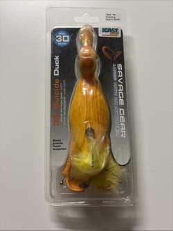 Savage Gear 3D Suicide Duck: Topwater/Wakebait/Buzzbait/Plopper D-150-YD - Thumbnail 1
