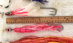 Vintage Lot 20 Plus Pcs Saltwater Lures Bass Marlin Tuna Dorado Leaders Hooks - Thumbnail 6