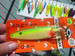 LOT OF 22 SALMON SPOONS AROUND 4" ,ONE RED WHITE & BLUE USA SPOON 3 GLOW IN DARK - Thumbnail 9