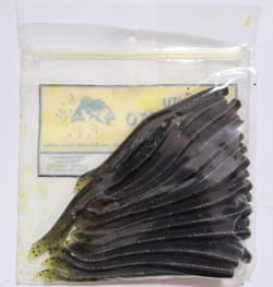 Gary Yamamoto Cuttail Worm 4 Watermelon Seed 1 - Thumbnail 3