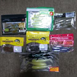 Deps & Gary Yamamoto Soft Lure Set Multiple Colors Used - Thumbnail 2