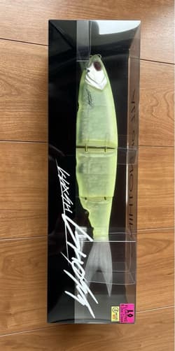 DRT Klash Ghost Thriller Color Lure - Box has scratches - Thumbnail 1