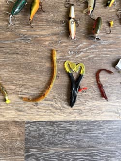 VINTAGE fishing Lure lot of 60 Plus+ Tackle Box+ Fishing Accessories - Thumbnail 19