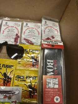 New 11 Pack Fishing Lot Strike King/Carolina Keeper/Mccoy/Final Flight/Rod Saver - Thumbnail 3