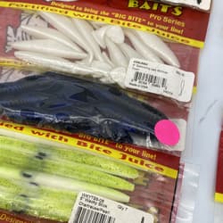 Big Bite Baits Bass Plastics Creature Bait Senko Chunk Worm Grubs (30 Bag Lot!) - Thumbnail 7