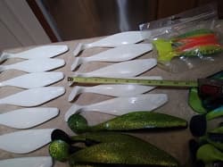 55+ Shad Paddle Tail Swimbaits great Umbrella Rig 6 Count Bag Pearl Green 6"+9" - Thumbnail 6