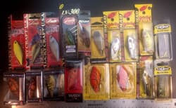 Huge Lipless Crankbait Lot - Lucky Craft, Xcalibur, Strike King, Spro (QTY 18) - Thumbnail 1