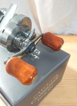 Shimano Calcutta Conquest BFS XG Right Reel 13 BB Saltwater 195g - Thumbnail 12