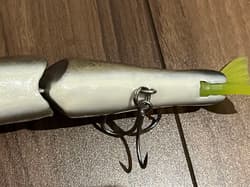 Jointed Claw Magnum Fish Skin Hard Lure UNUSED Excellent Condition - Thumbnail 12