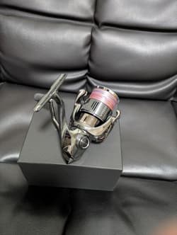 Shimano Stella 2500SHG Spinning Reel Used Excellent Condition No Charger - Thumbnail 11