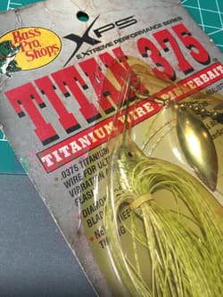 VERY RARE BASS PRO SHOPS TITAN 375 TITANIUM 3/8OZ. SPINNERBAIT NEW IN WORN PKG. - Thumbnail 2