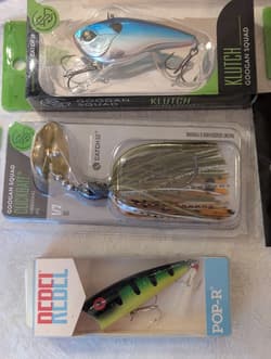 Lot Of 5, (2) spinnerbait, googan klutch lipless, Clickbait chatterbait, popper - Thumbnail 3