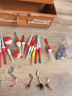 VINTAGE fishing Lure lot of 60 Plus+ Tackle Box+ Fishing Accessories - Thumbnail 8