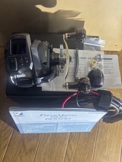 Shimano Electric Reel 600 Touch Drive, Black Handle, Used, Fishing Gear - Thumbnail 1