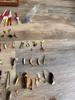 VINTAGE fishing Lure lot of 60 Plus+ Tackle Box+ Fishing Accessories - Thumbnail 5