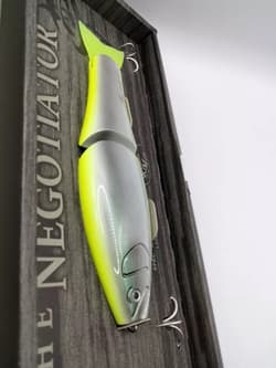 2 Lot LIMITED Roman Made Negotiator JDM Japan Glide wood swimbait rare lure NIP - Thumbnail 12