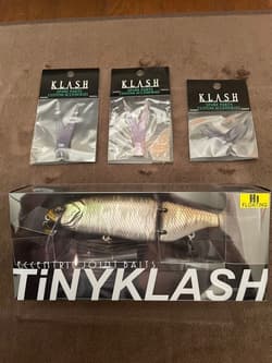 DRT Tiny Crash ash420 Hi Soft Plastics Lure Used Set - Thumbnail 1