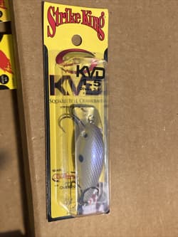 NEW Strike King 7 Piece Deluxe Hardbait & Softbait  Fishing Lure Gift Set. - Thumbnail 8