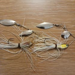 Megabass Spinnerbait White-Yellow 2pcs Silver Blade Metal Plastic Condition Used - Thumbnail 1