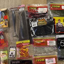 Bass Fishing Soft Plastics Lot (39) Yum Zoom Strike King Keitech 6th Sense - Thumbnail 8