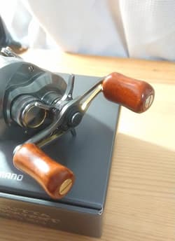Shimano Calcutta Conquest BFS XG Right Reel 13 BB Saltwater 195g - Thumbnail 7