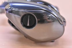 Shimano 25 Antares XG Right Hand Baitcasting Reel for Bass Fishing Japan Used - Thumbnail 2