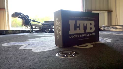 Lucky Tackle Box Unboxing ! (March 2017)