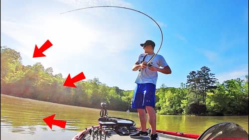 Fishing MUDDY Water for BIG BASS! (Best Lures and Techniques)
