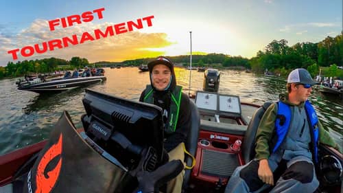 First Tournament In My NEW BASS BOAT! (day 1)