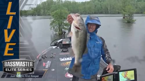 SANTEE COOPER: Leader Luke Palmer puts his first big one on the board