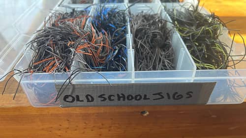 95% Of All Bass Anglers Don’t Known The Best Jig Colors