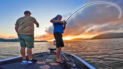 DAY 2! FISHING TO WIN $80,000! MLF PRO BASS TOURNAMENT ON LAKE
