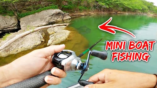 SAVAGE River fish VICIOUSLY Attack My Bait! (Mini Boat Fishing)