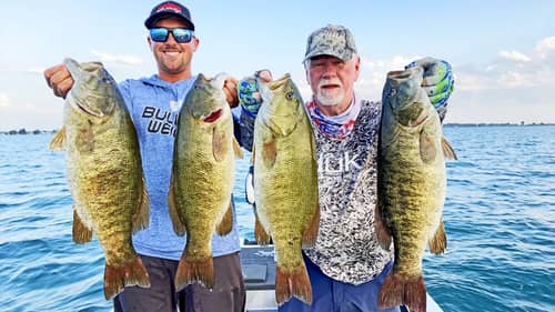 Smallmouth Bass Fishing LAKE ST. CLAIR! (PART 1) Catching BIG Smallmouth!