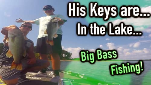 Catching Big Bass - Lost his keys in the lake! Lake Hartwell Bass Fishing