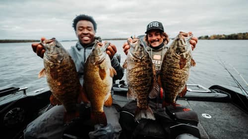 My FIRST SMALLMOUTH Fishing Experience (WE WON THE TOURNAMENT)